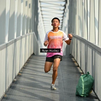Runner Photo 8132864