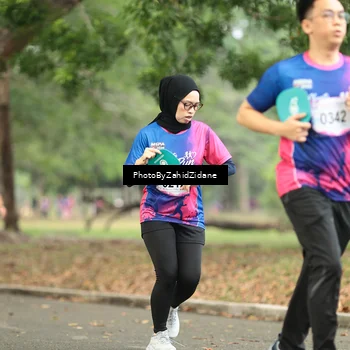 Runner Photo 8132872