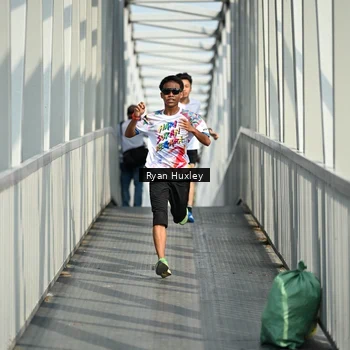Runner Photo 8132876