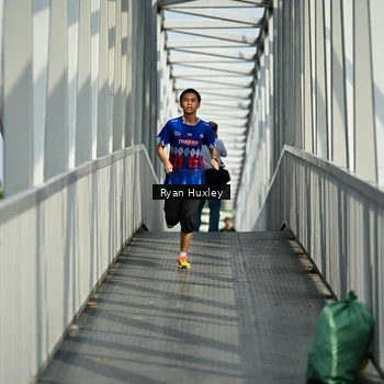 Runner Photo 8132905