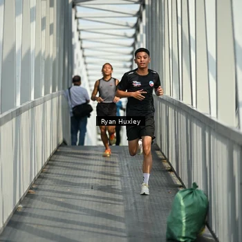 Runner Photo 8132913