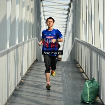 Runner Photo 8132914
