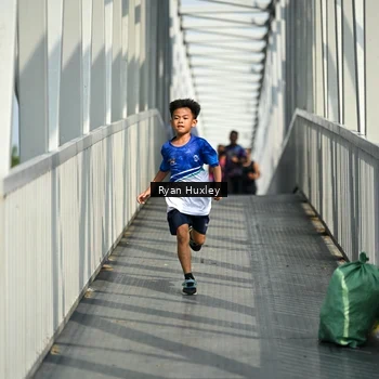 Runner Photo 8133010