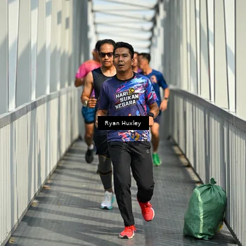 Runner Photo 8133013
