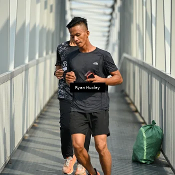 Runner Photo 8133055