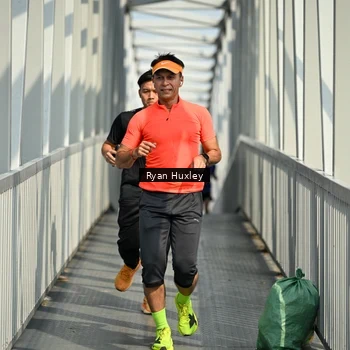 Runner Photo 8133071
