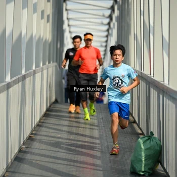 Runner Photo 8133077