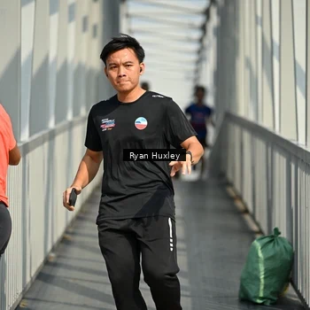 Runner Photo 8133079