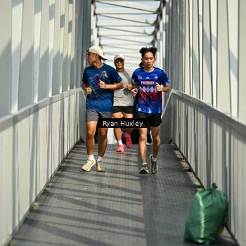 Runner Photo 8133084