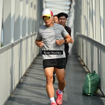 Runner Photo 8133098