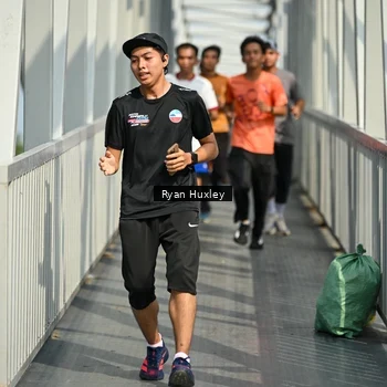 Runner Photo 8133173