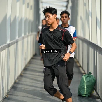 Runner Photo 8133195