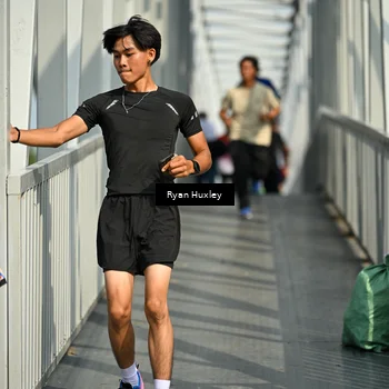 Runner Photo 8133229