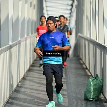 Runner Photo 8133241