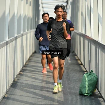 Runner Photo 8133273