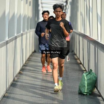 Runner Photo 8133281