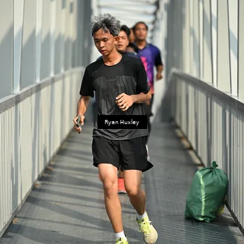 Runner Photo 8133283