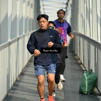 Runner Photo 8133284