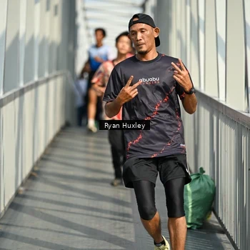 Runner Photo 8133312