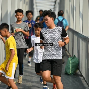Runner Photo 8133471
