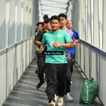Runner Photo 8133504