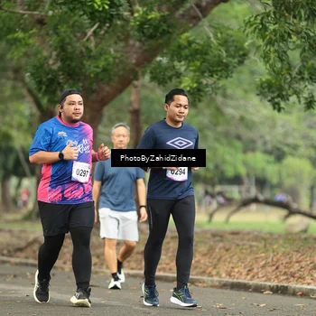 Runner Photo 8133532