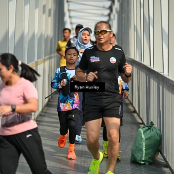 Runner Photo 8133688