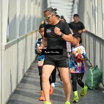 Runner Photo 8133700
