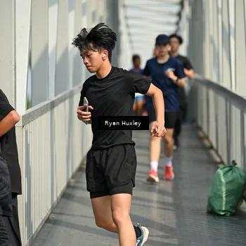 Runner Photo 8133742