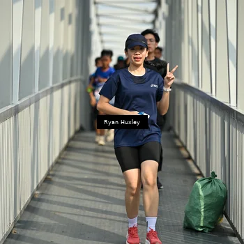 Runner Photo 8133751