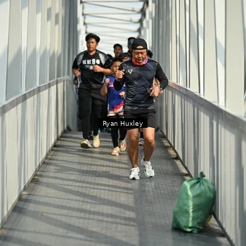 Runner Photo 8133878