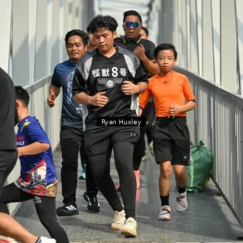 Runner Photo 8133898