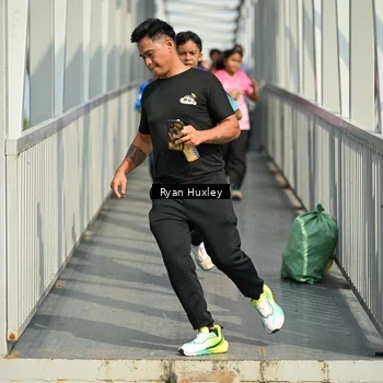 Runner Photo 8133945