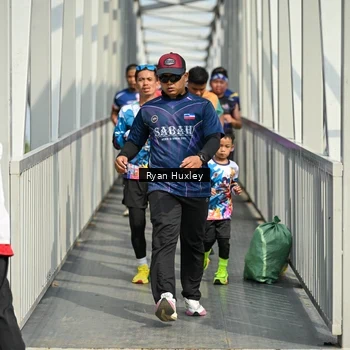 Runner Photo 8134039