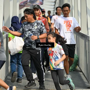 Runner Photo 8134356