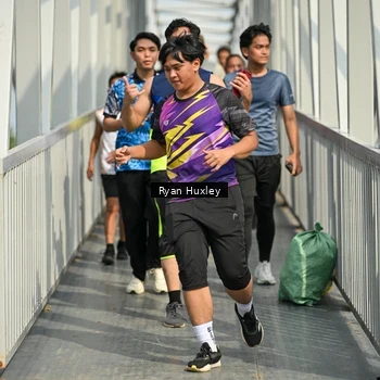 Runner Photo 8134439