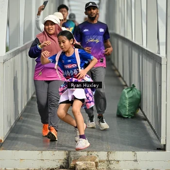 Runner Photo 8134800