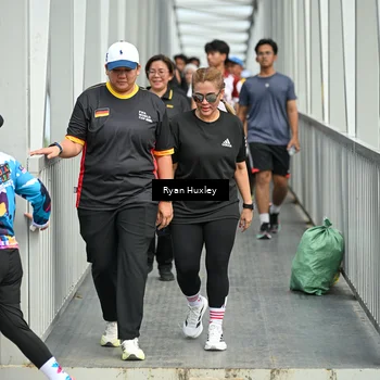 Runner Photo 8135355