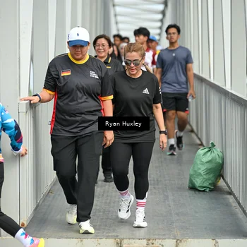 Runner Photo 8135357