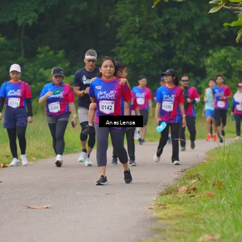 Runner Photo 8135673