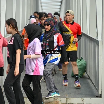 Runner Photo 8135716
