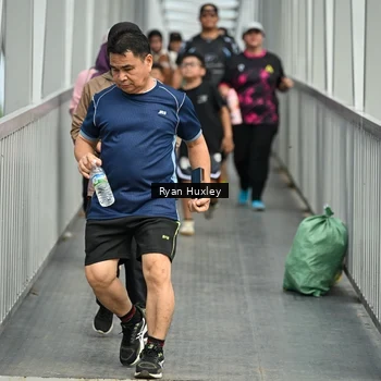 Runner Photo 8135856