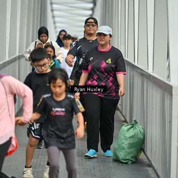 Runner Photo 8135859