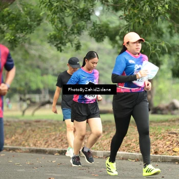 Runner Photo 8135990