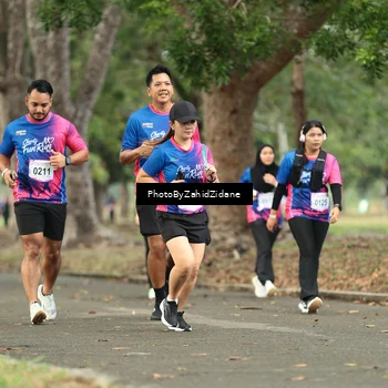 Runner Photo 8136033