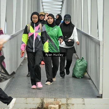 Runner Photo 8136065
