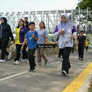 Runner Photo 8136223
