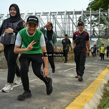 Runner Photo 8136232