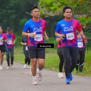 Runner Photo 8136247