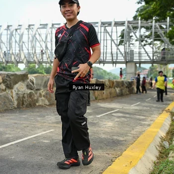 Runner Photo 8136252